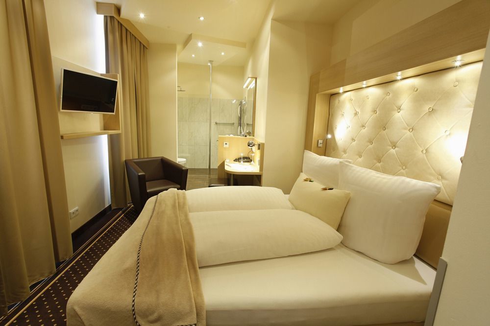 Hotel Villa Will Altwarmbuchen Esterno foto